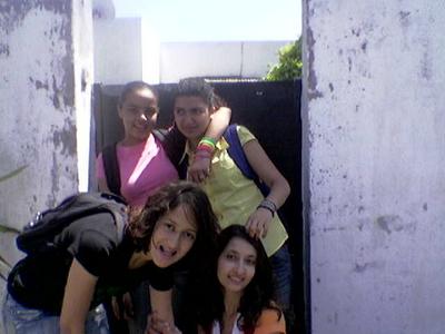 Voila ma bonde d'amie ils sont cooL non je vous passe un gros bisousssssss